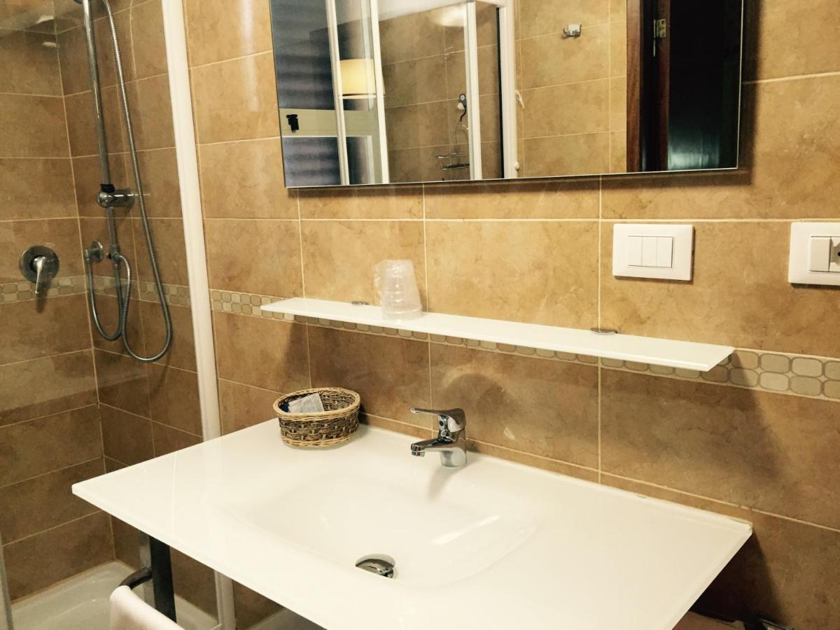 Hotel Biondi Montecatini Terme Zimmer foto